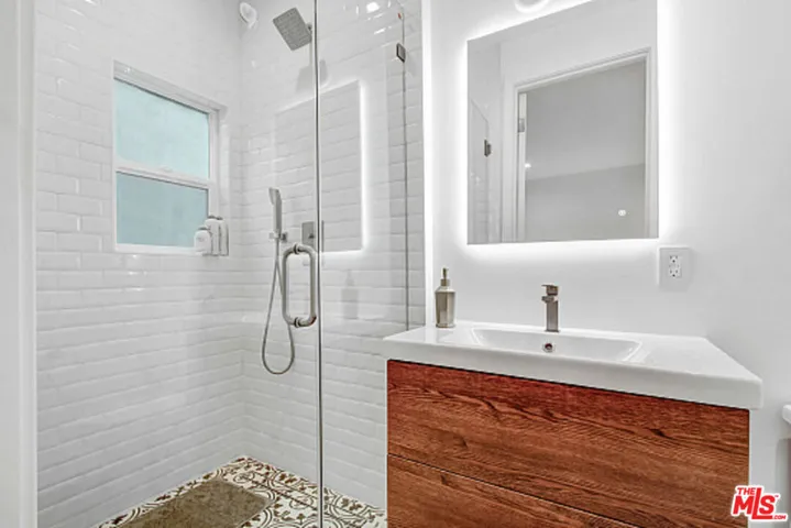 434 N Ogden Drive 436 1/2, Los Angeles, California 90036