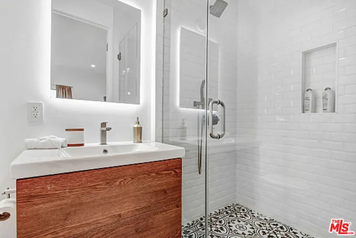 434 N Ogden Drive 436 1/2, Los Angeles, California 90036