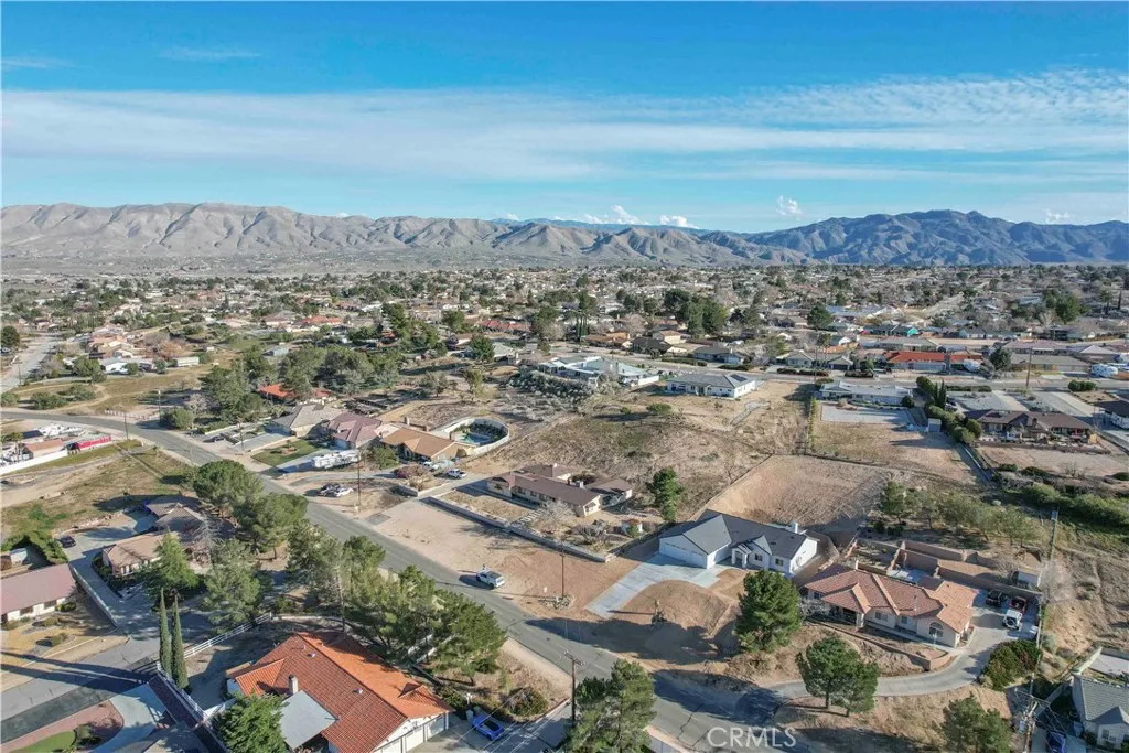 17850 Bangor Avenue, Hesperia, California 92345 home-pic-27