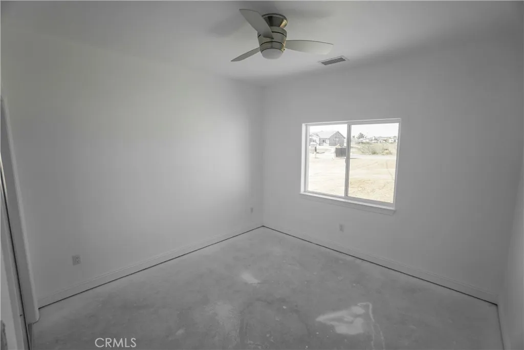 17850 Bangor Avenue, Hesperia, California 92345 home-pic-22