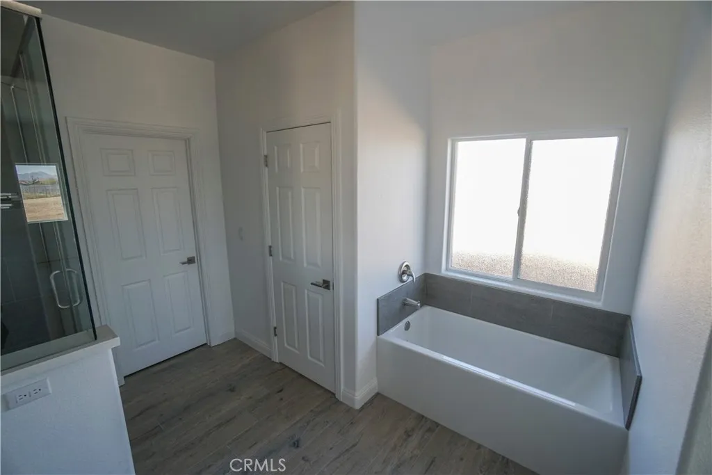 17850 Bangor Avenue, Hesperia, California 92345 home-pic-19
