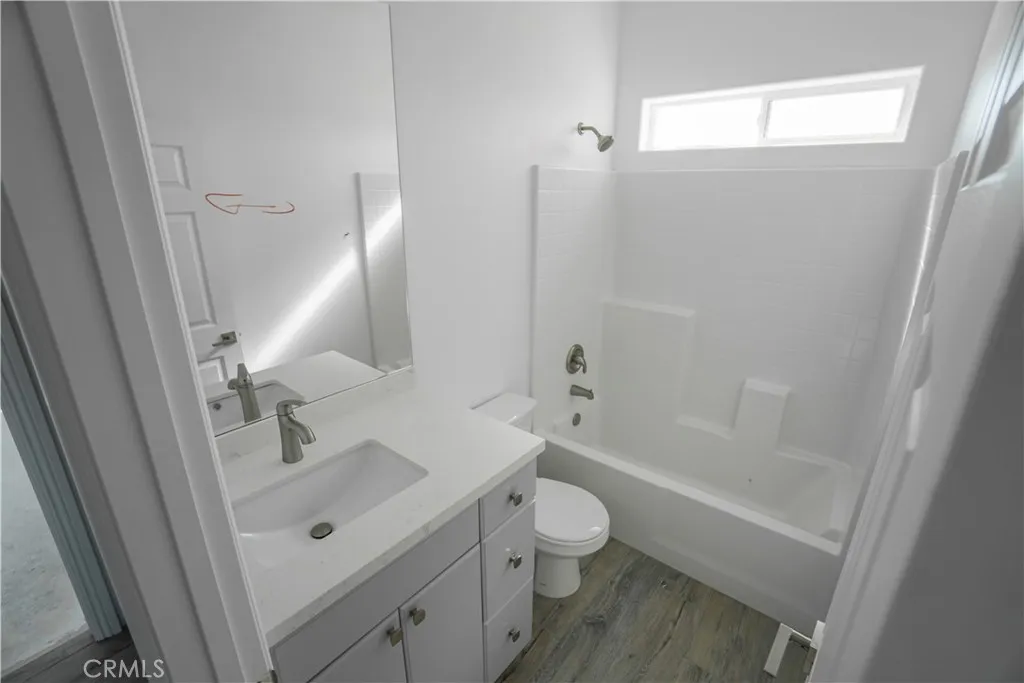 17850 Bangor Avenue, Hesperia, California 92345 home-pic-26