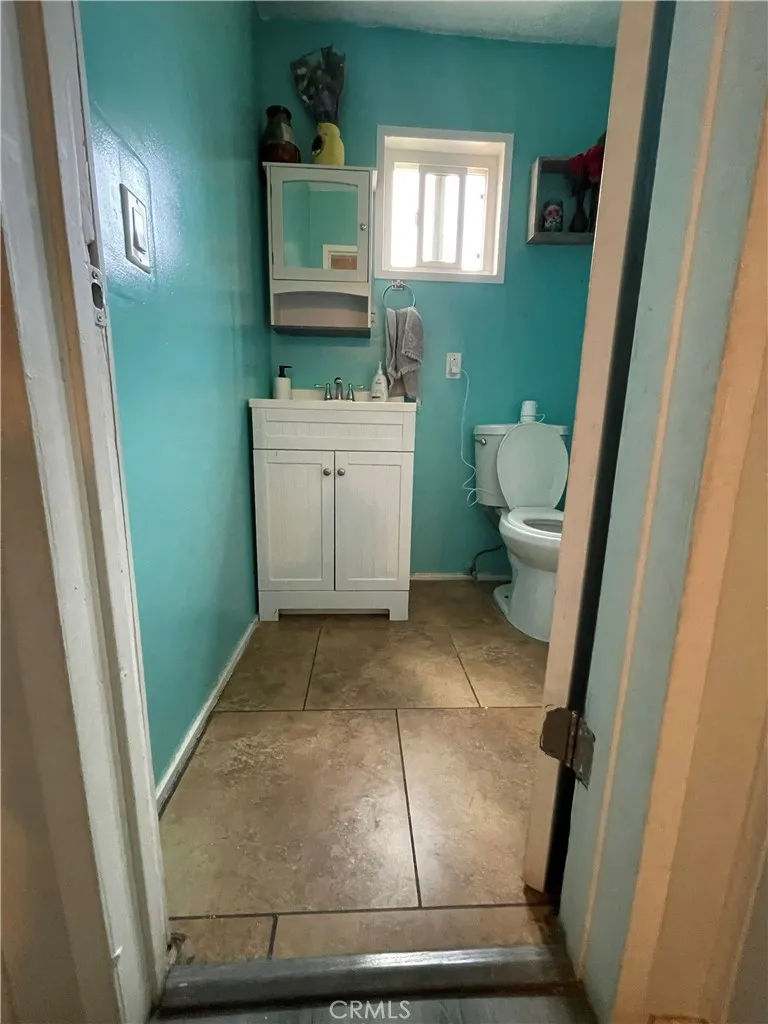 1648 E 110th, Los Angeles, California 90059 home-pic-8