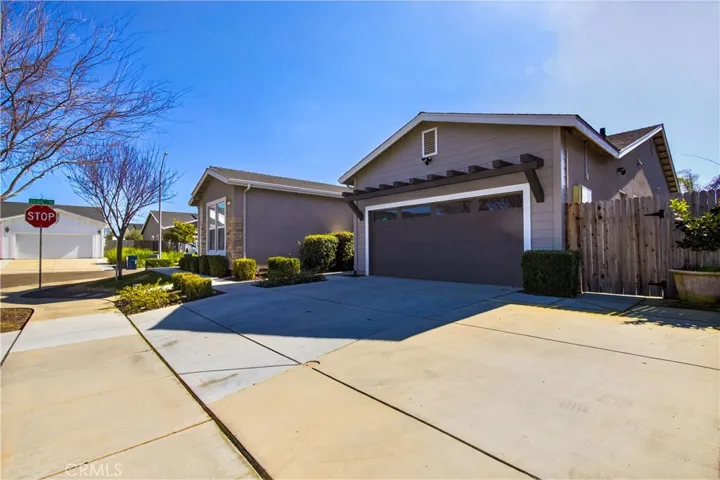 2396 Aviles, Merced, California 95340