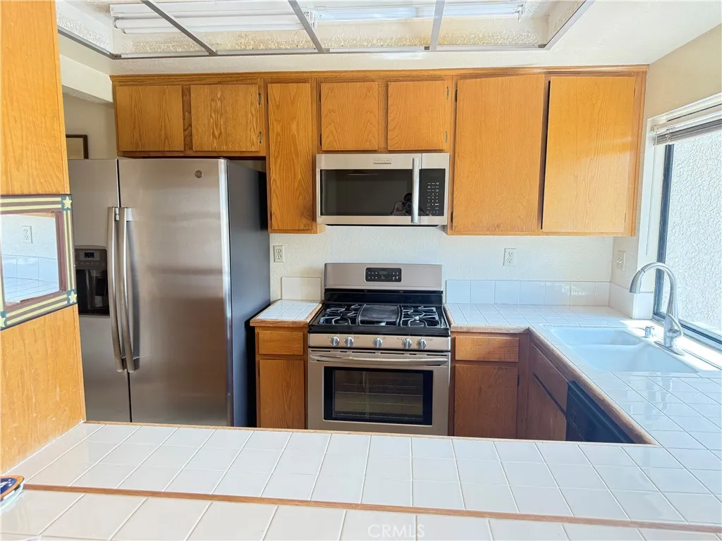 1496 Corte Hacienda, Upland, California 91786 home-pic-43