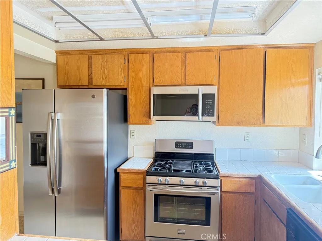 1496 Corte Hacienda, Upland, California 91786 home-pic-41