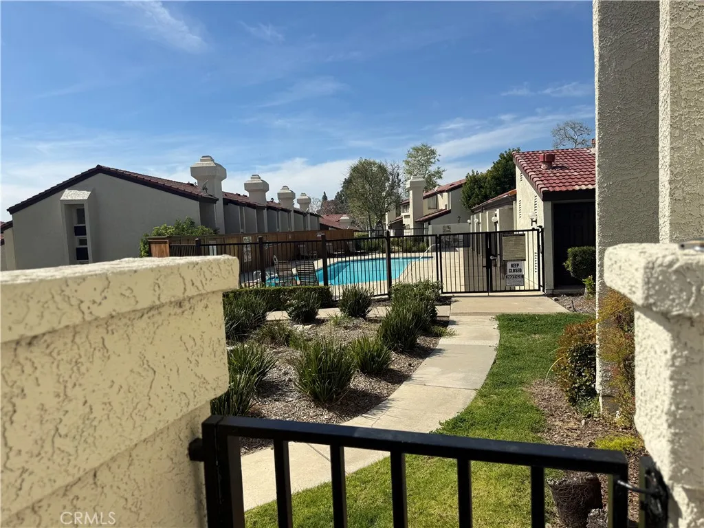1496 Corte Hacienda, Upland, California 91786 home-pic-7