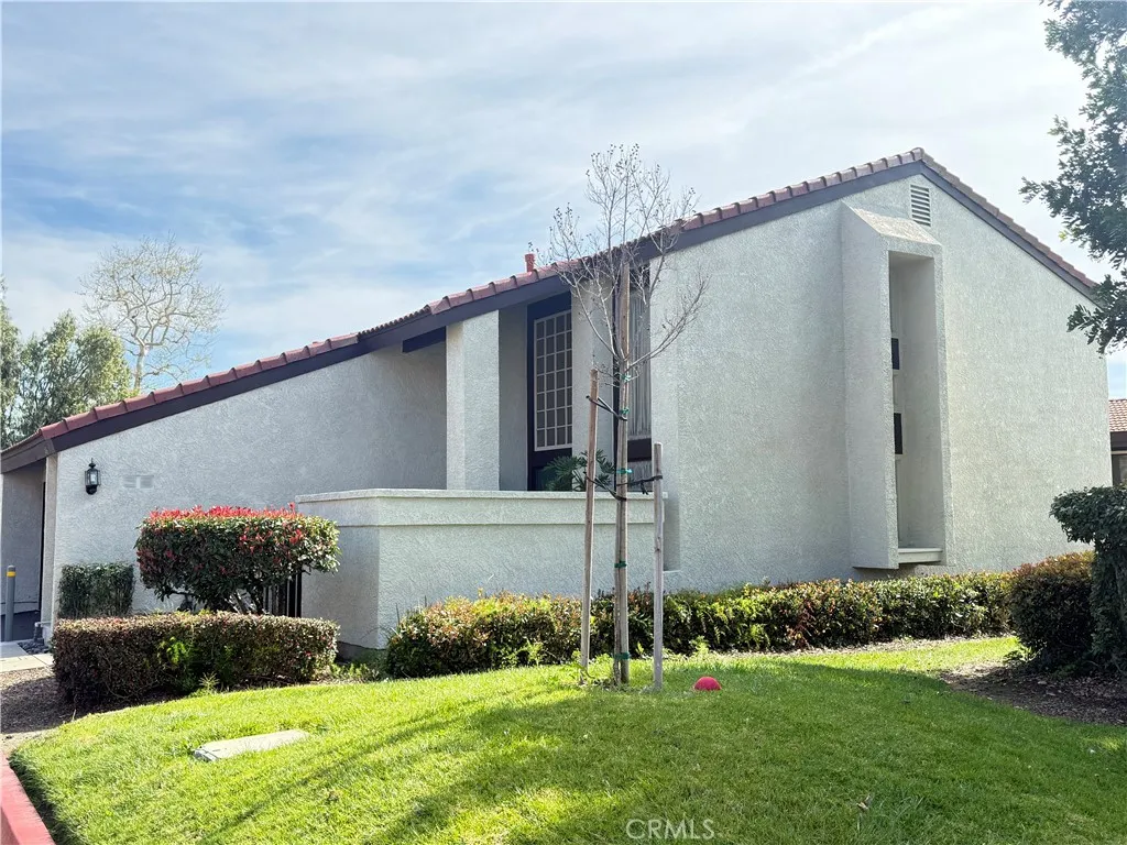 1496 Corte Hacienda, Upland, California 91786 home-pic-45