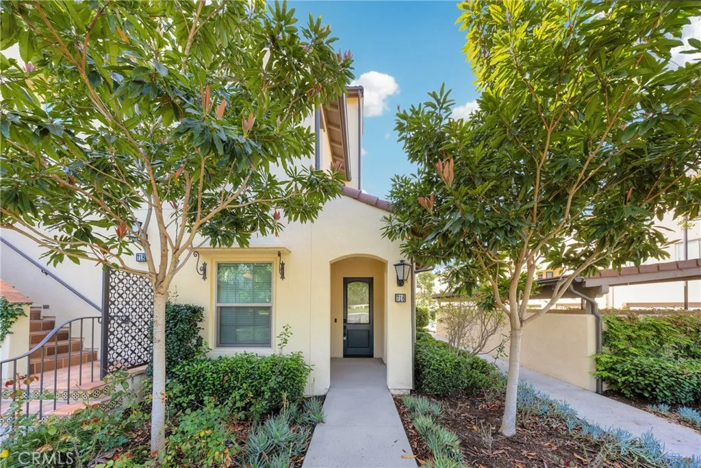 716 Spring Garden, Irvine, California 92618 home-pic-3