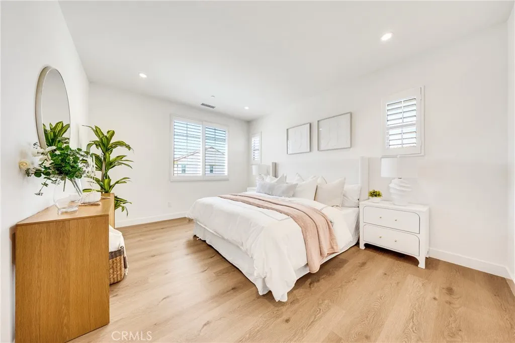 716 Spring Garden, Irvine, California 92618 home-pic-27