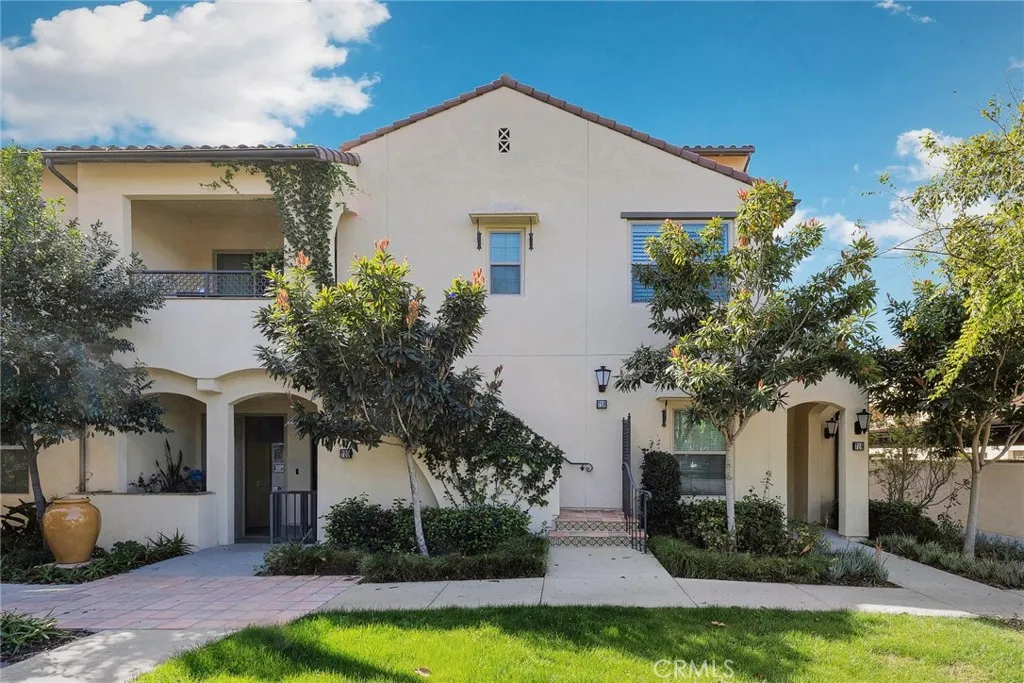 716 Spring Garden, Irvine, California 92618 home-pic-1