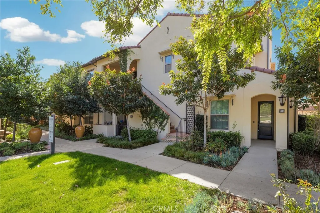 716 Spring Garden, Irvine, California 92618 home-pic-2