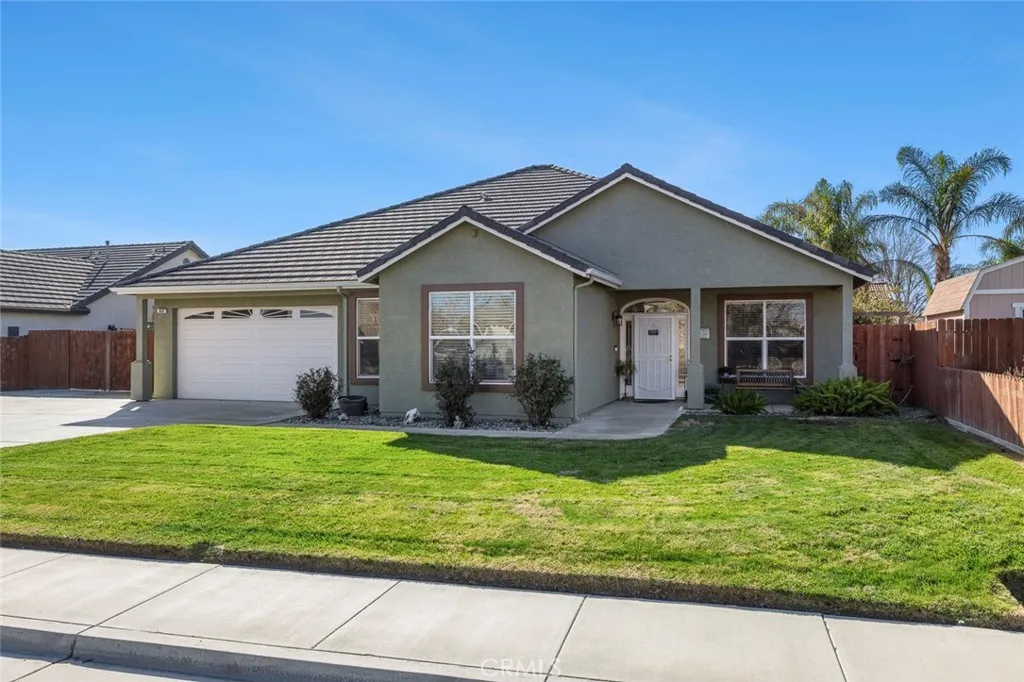 308 San Ramon Court, Coalinga, California 93210 home-pic-2