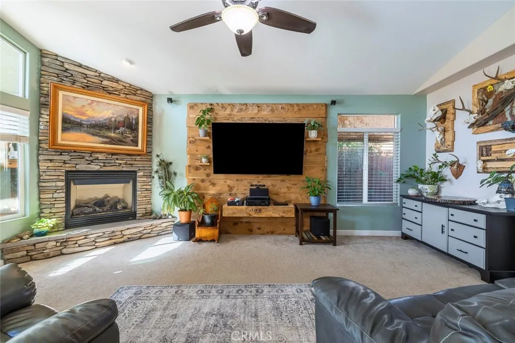 308 San Ramon Court, Coalinga, California 93210 home-pic-12