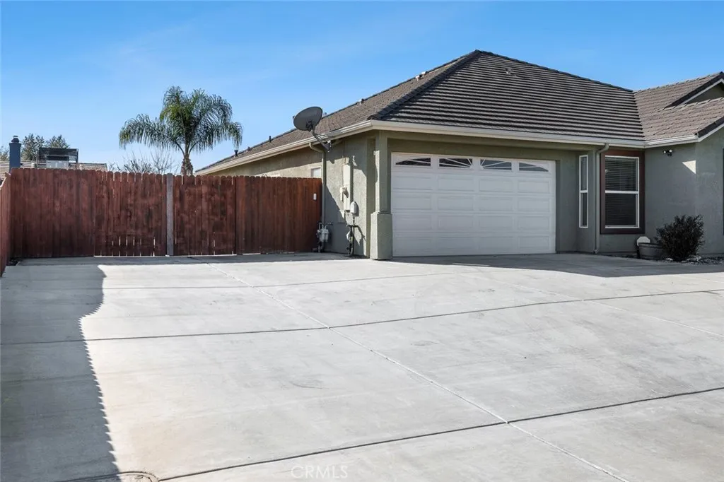 308 San Ramon Court, Coalinga, California 93210 home-pic-4