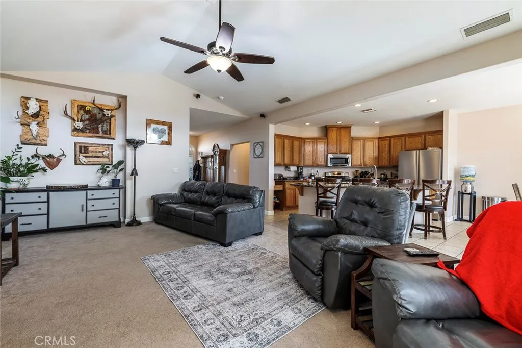 308 San Ramon Court, Coalinga, California 93210 home-pic-15