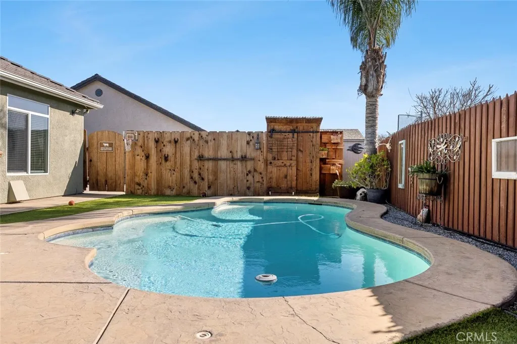 308 San Ramon Court, Coalinga, California 93210 home-pic-43