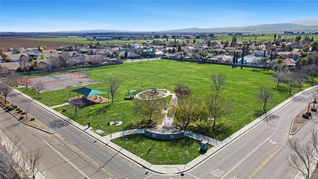 308 San Ramon Court, Coalinga, California 93210 home-pic-62