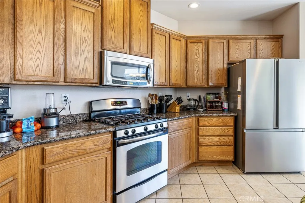 308 San Ramon Court, Coalinga, California 93210 home-pic-21