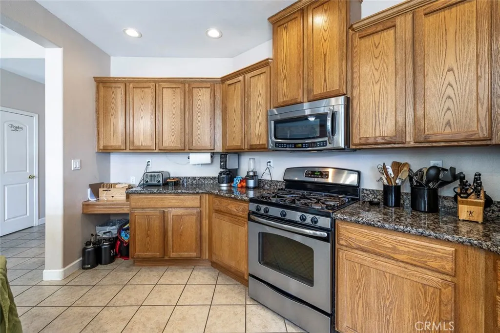308 San Ramon Court, Coalinga, California 93210 home-pic-20