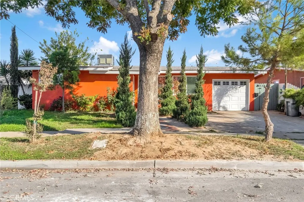3336 N Lafayette, Fresno, California 93705 home-pic-3