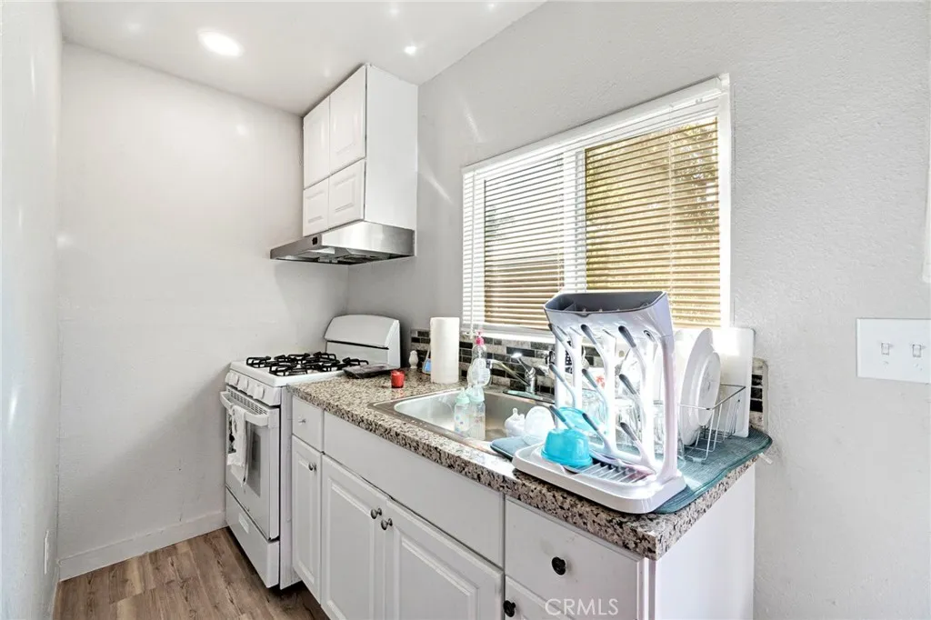 3336 N Lafayette, Fresno, California 93705 home-pic-32