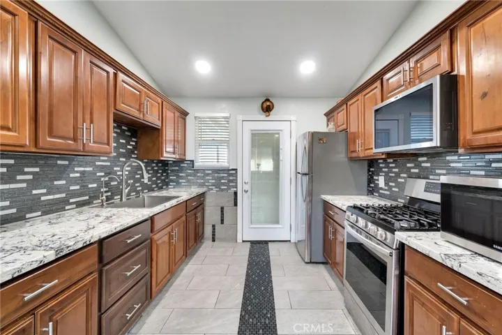 3336 N Lafayette, Fresno, California 93705