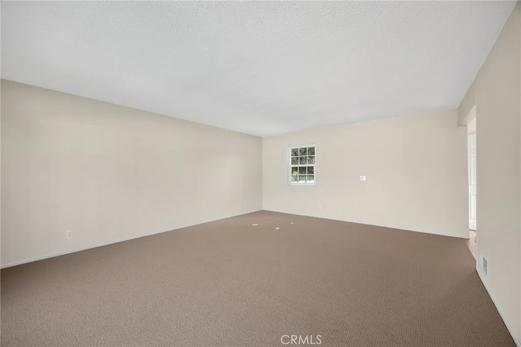 1207 W Woodcrest, Fullerton, California 92833 home-pic-9