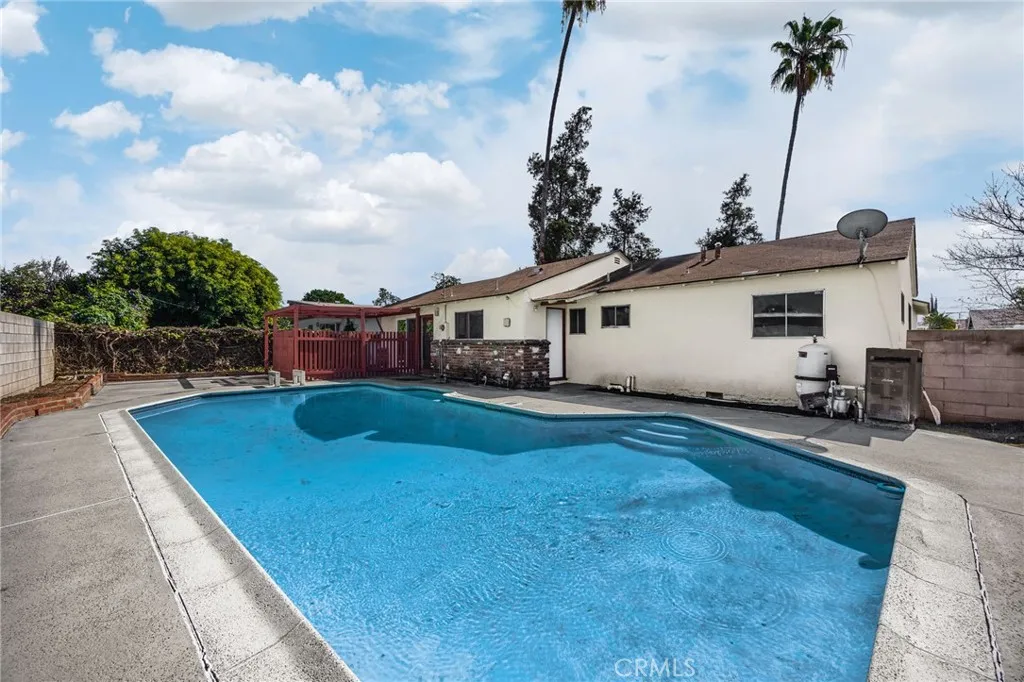 1207 W Woodcrest, Fullerton, California 92833 home-pic-29