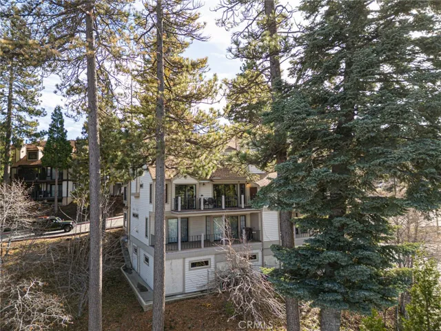 4 Village B, Lake Arrowhead, California 92352