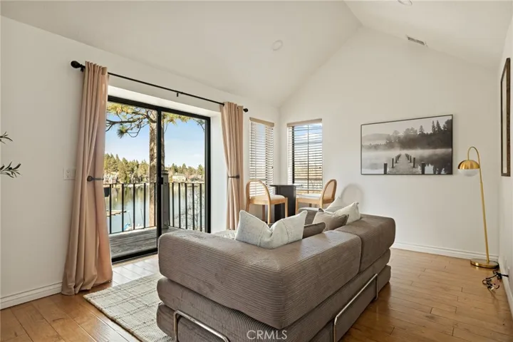 4 Village B, Lake Arrowhead, California 92352