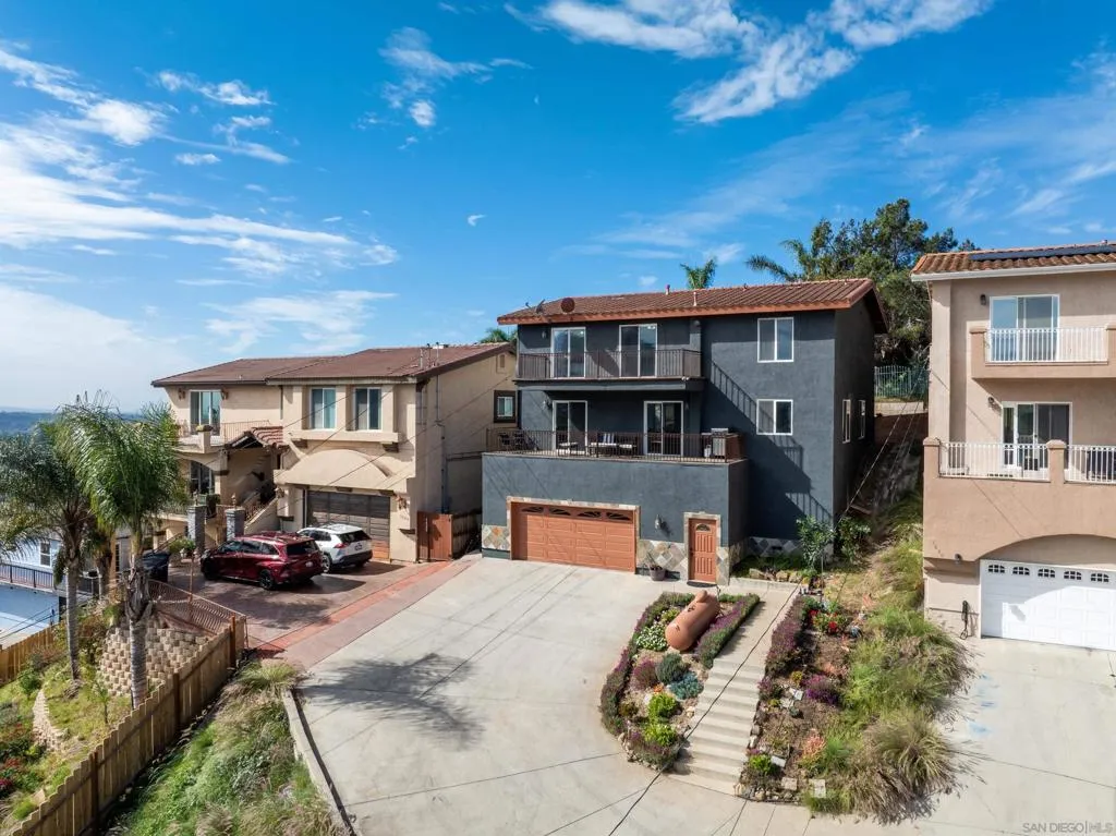 1626 La Presa Ave, Spring Valley, California 91977 home-pic-35