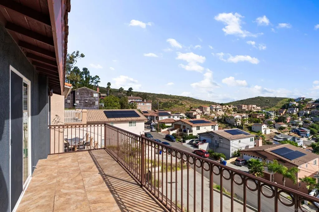 1626 La Presa Ave, Spring Valley, California 91977 home-pic-29