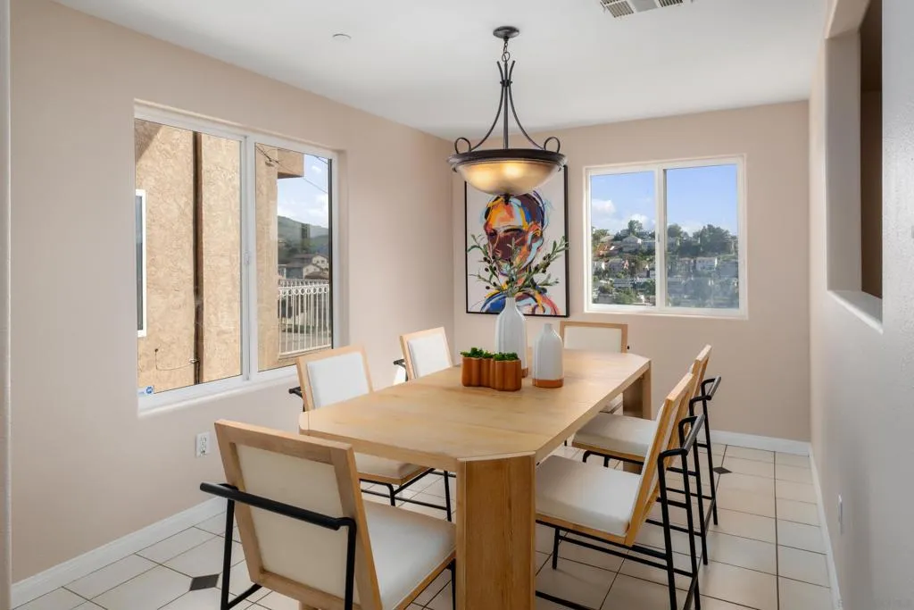 1626 La Presa Ave, Spring Valley, California 91977 home-pic-18