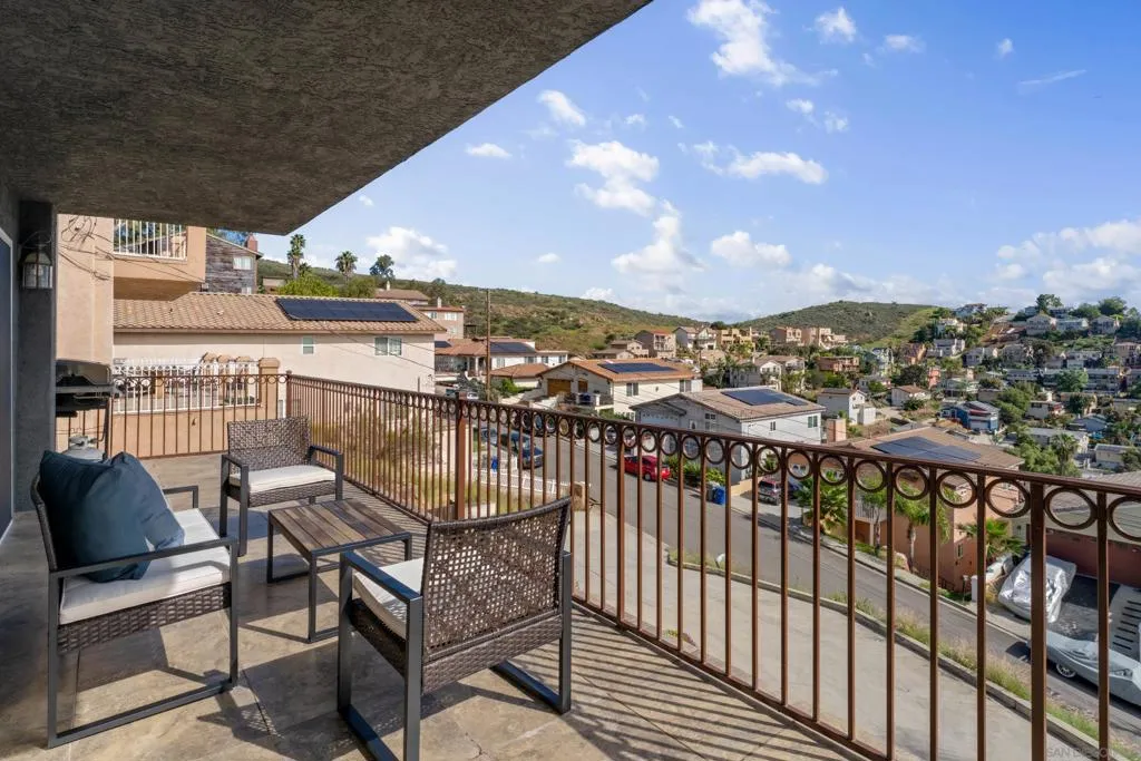 1626 La Presa Ave, Spring Valley, California 91977 home-pic-13