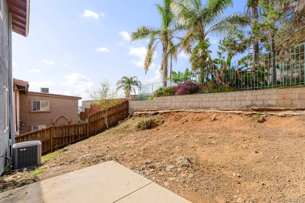 1626 La Presa Ave, Spring Valley, California 91977 home-pic-36
