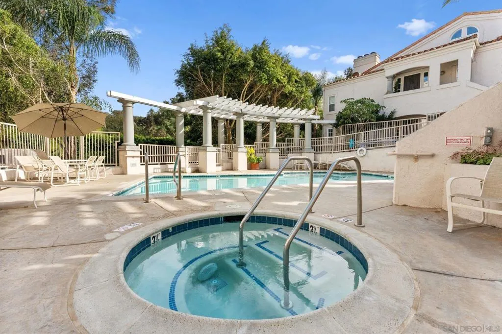 2842 Torrey Pines Rd, La Jolla, California 92037 home-pic-43