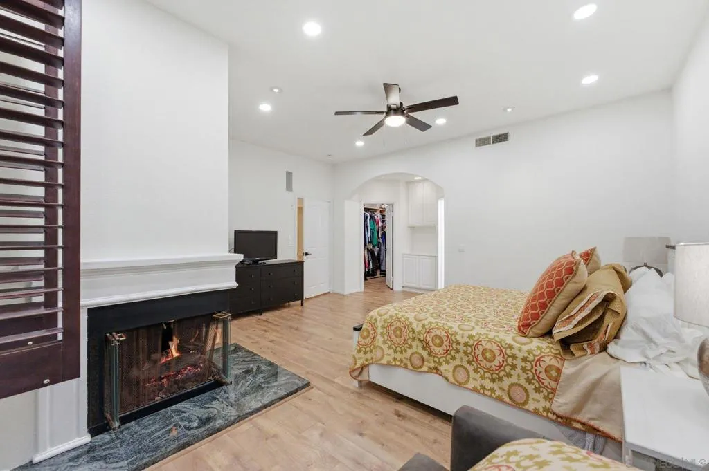 2842 Torrey Pines Rd, La Jolla, California 92037 home-pic-31
