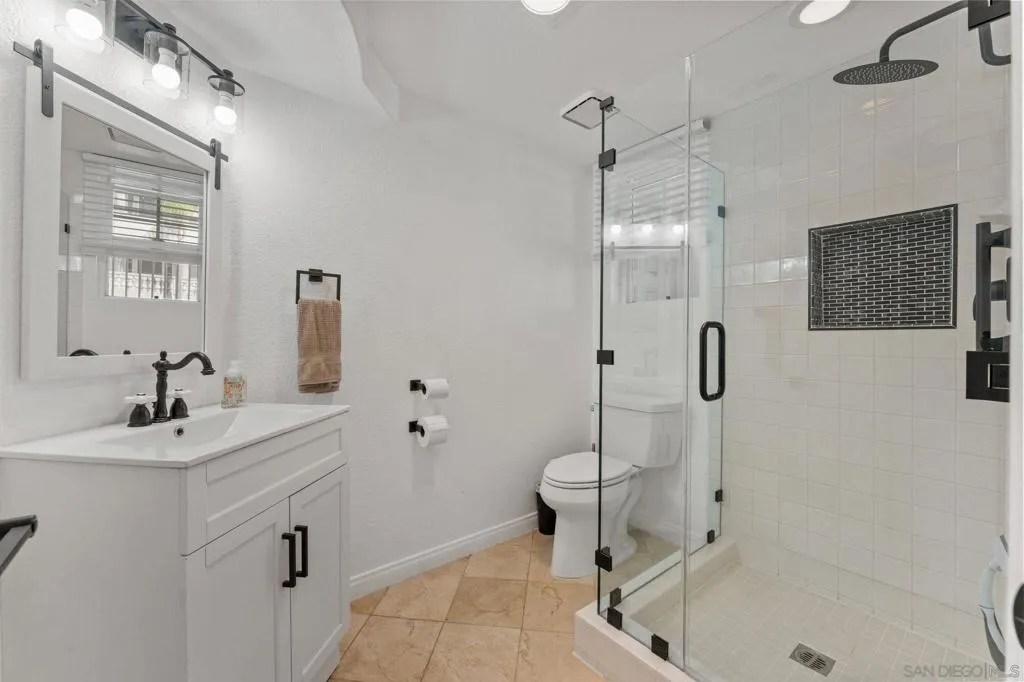 2842 Torrey Pines Rd, La Jolla, California 92037 home-pic-40