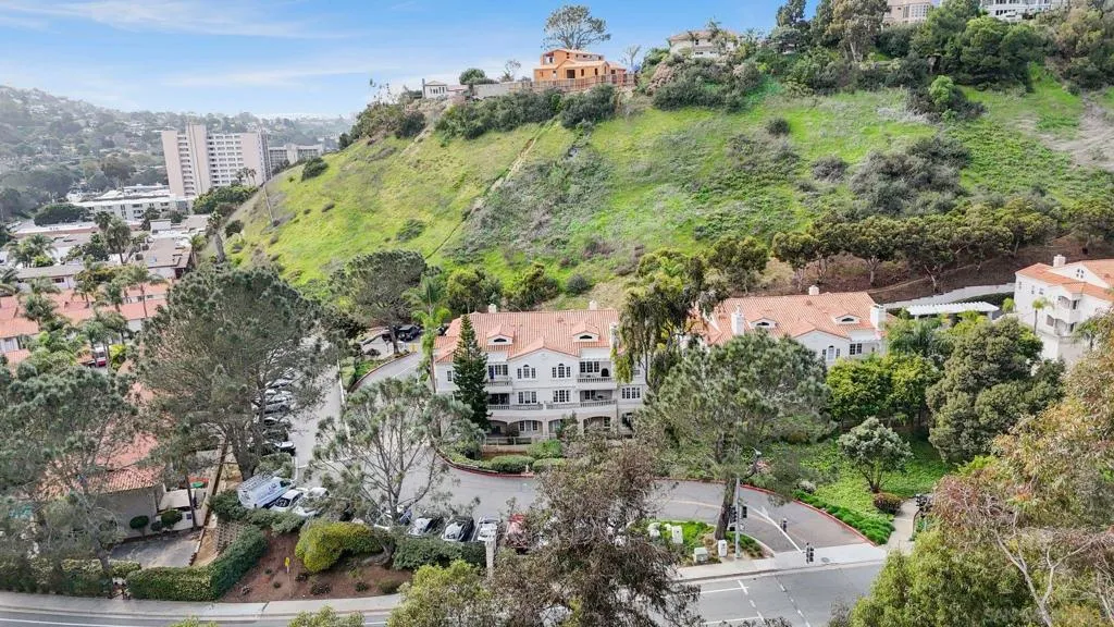 2842 Torrey Pines Rd, La Jolla, California 92037 home-pic-23