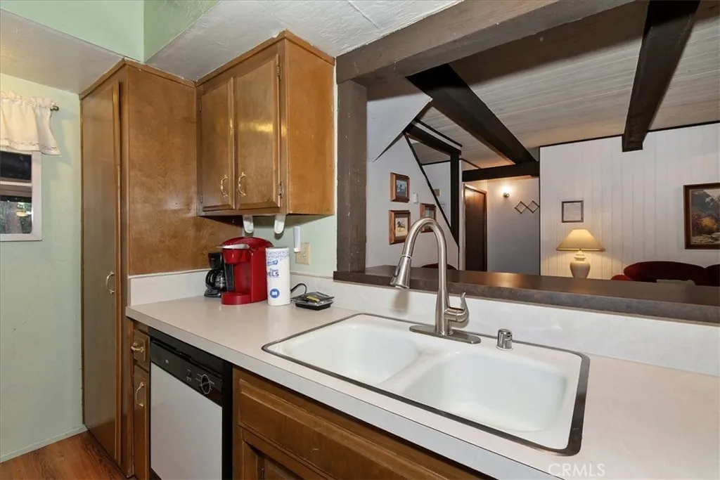 41935 Switzerland 52, Big Bear Lake, California 92315 home-pic-12