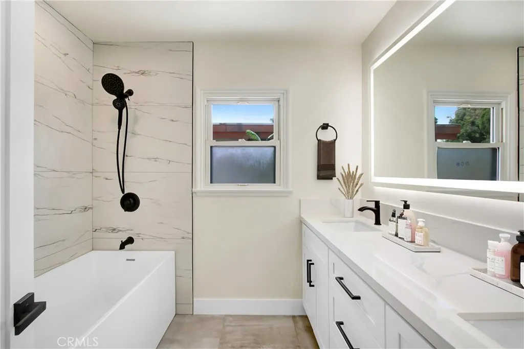 4061 Maplewood Pl, Riverside, California 92506 home-pic-19