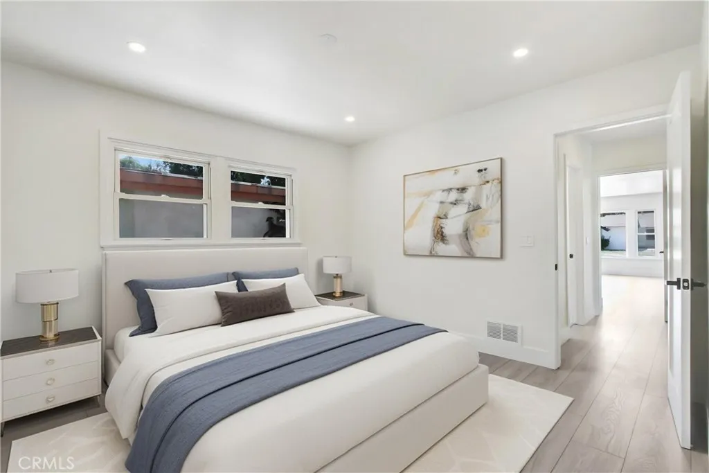 4061 Maplewood Pl, Riverside, California 92506 home-pic-20