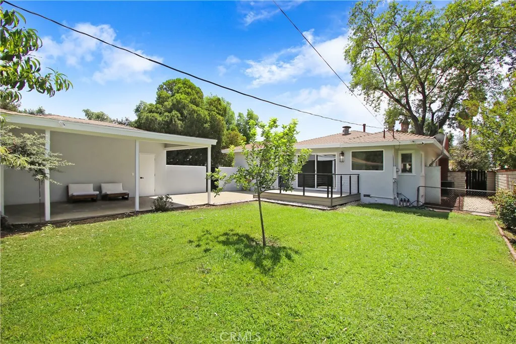 4061 Maplewood Pl, Riverside, California 92506 home-pic-28