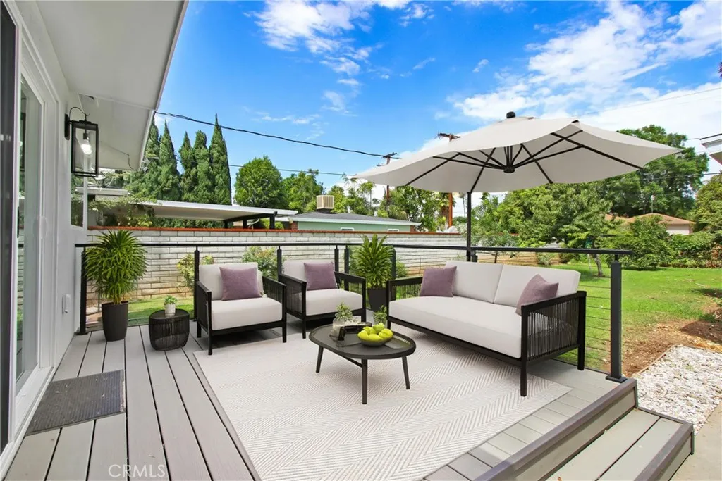 4061 Maplewood Pl, Riverside, California 92506 home-pic-23