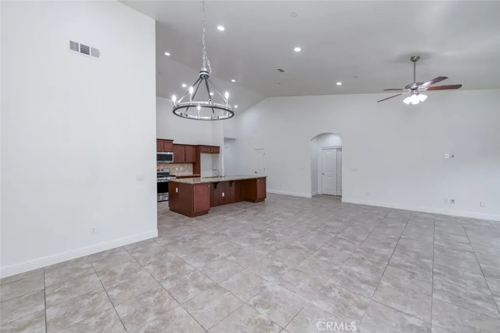 6808 W Lucas, Fresno, California 93722 home-pic-7