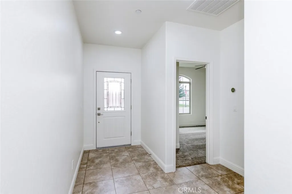 6808 W Lucas, Fresno, California 93722 home-pic-3