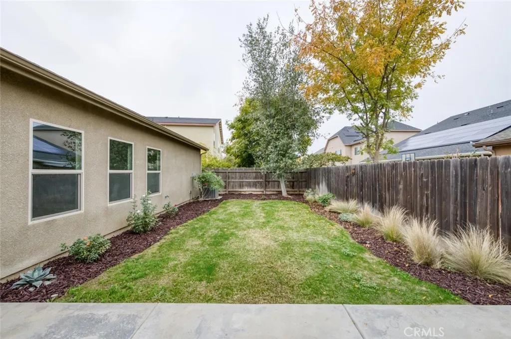 6808 W Lucas, Fresno, California 93722 home-pic-28