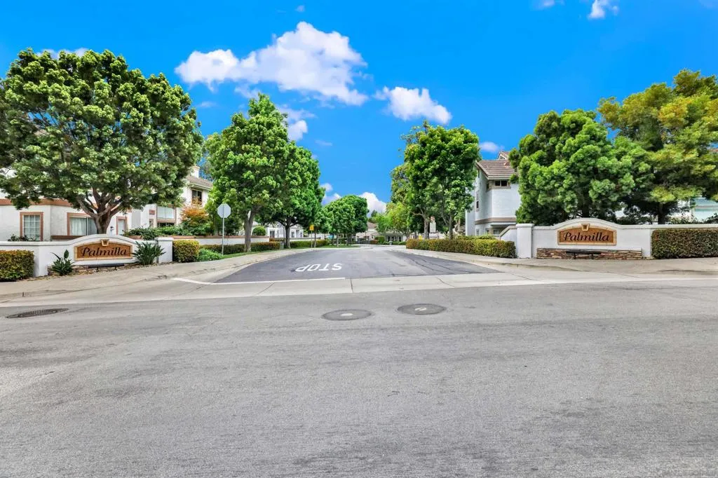13529 Jadestone Way, San Diego, California 92130 home-pic-18