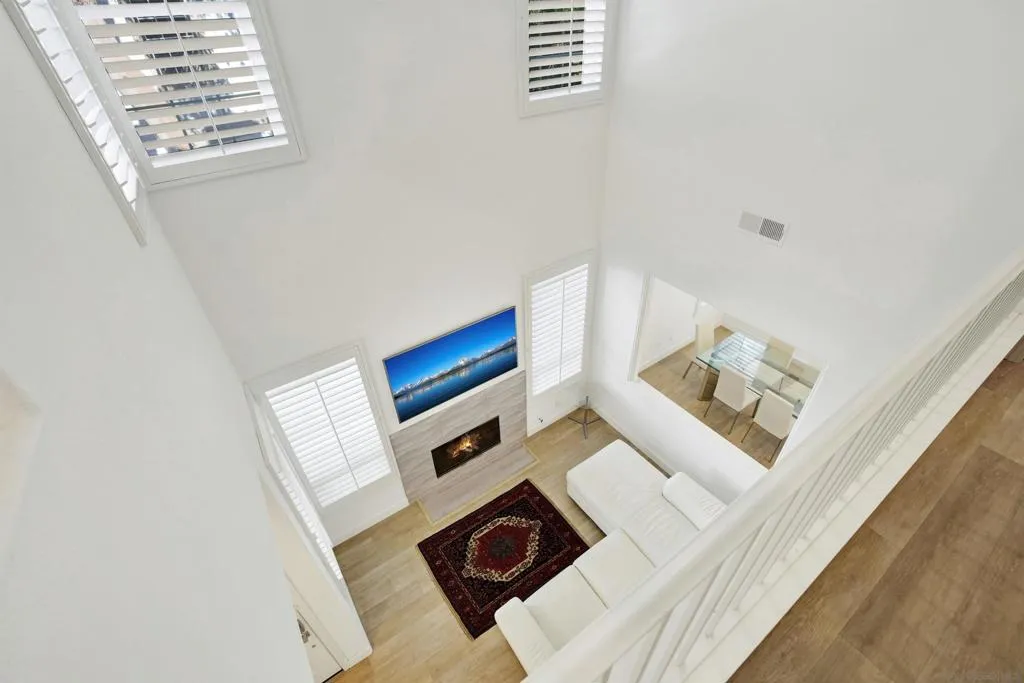 13529 Jadestone Way, San Diego, California 92130 home-pic-10